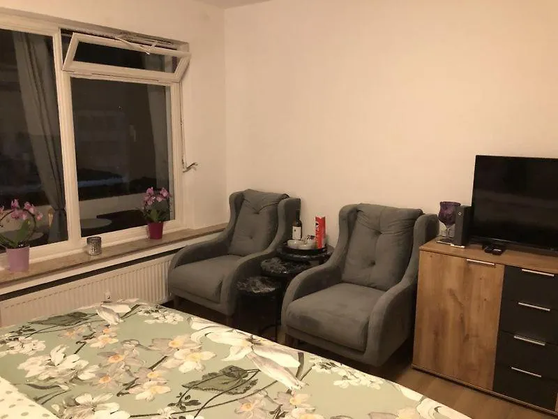 City Apartment In Der Nahe Von Der Konigsallee Dusseldorf